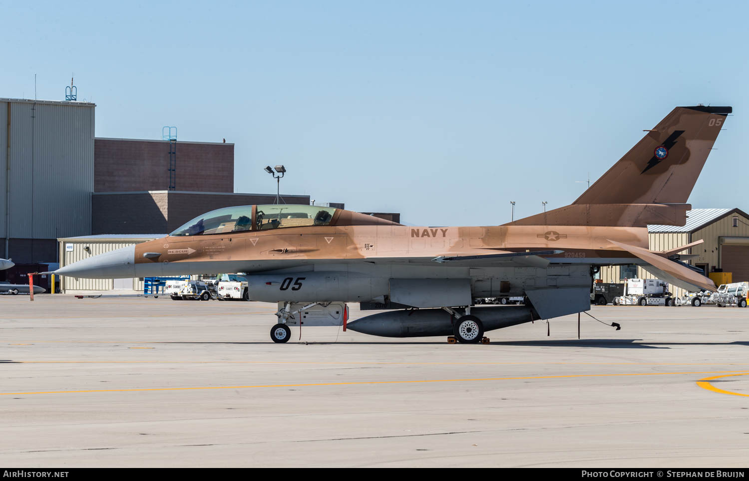 Aircraft Photo of 920459 | General Dynamics F-16B Fighting Falcon | USA - Navy | AirHistory.net #776807