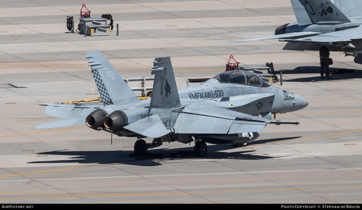 Aircraft Photo of 164711 | McDonnell Douglas F/A-18D Hornet | USA - Marines | AirHistory.net #776867