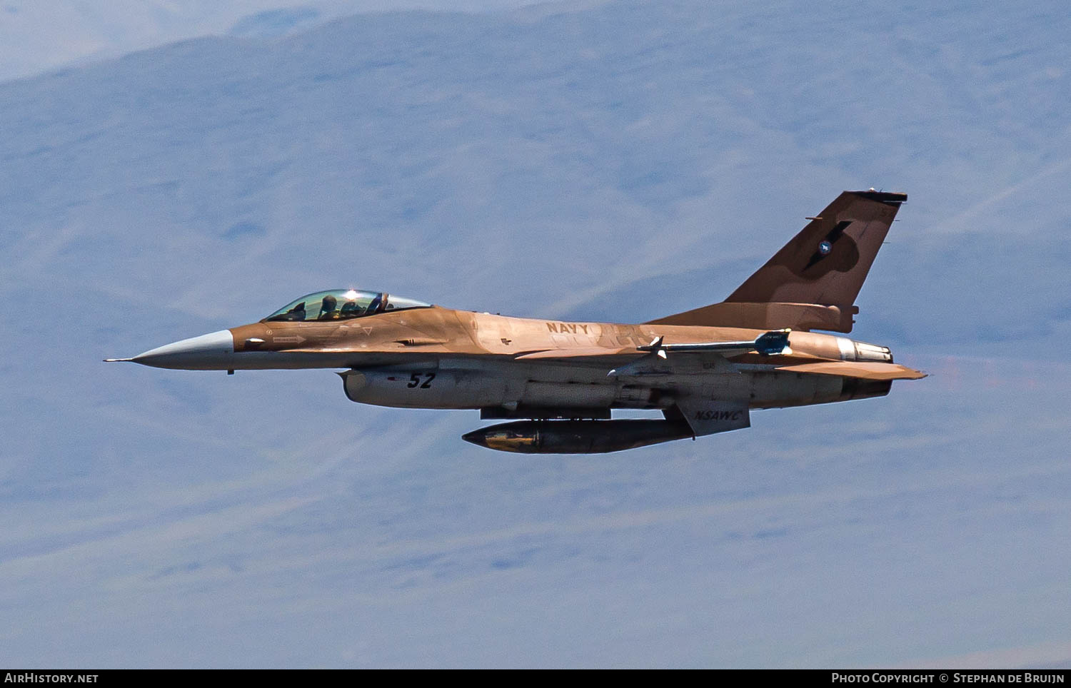 Aircraft Photo of 920408 | Lockheed F-16A Fighting Falcon | USA - Navy | AirHistory.net #776873