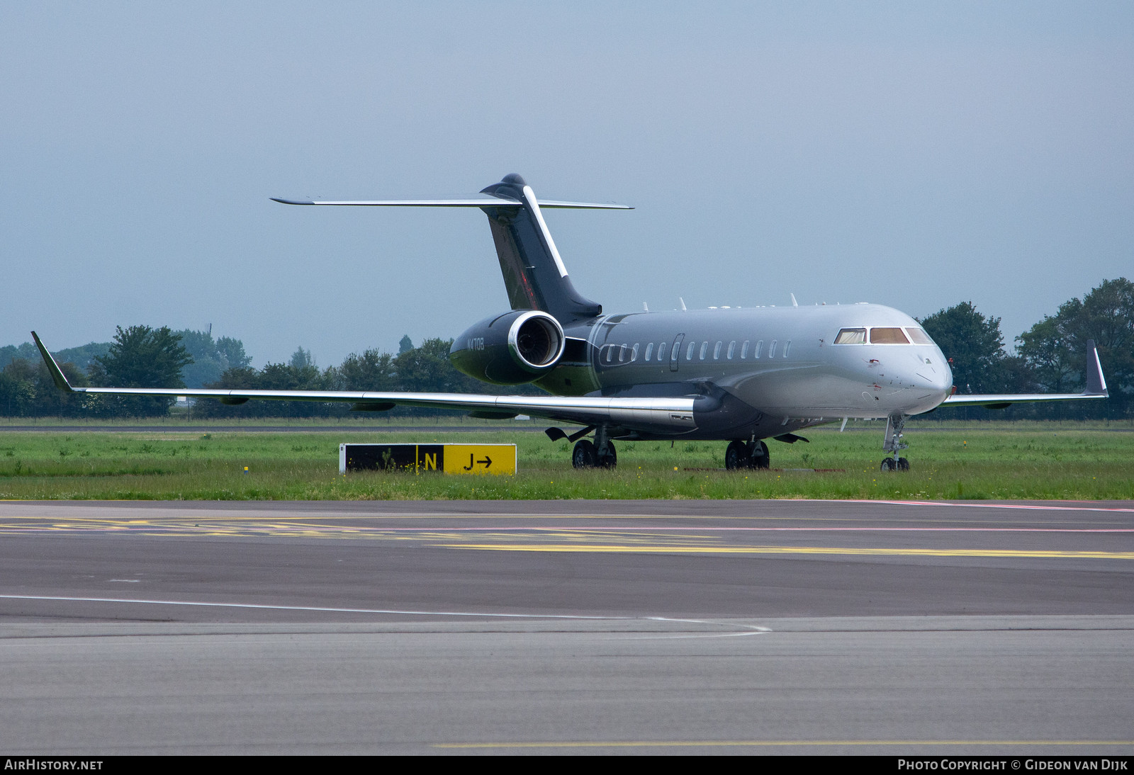 Aircraft Photo of N470B | Bombardier Global Express (BD-700-1A10) | AirHistory.net #776970