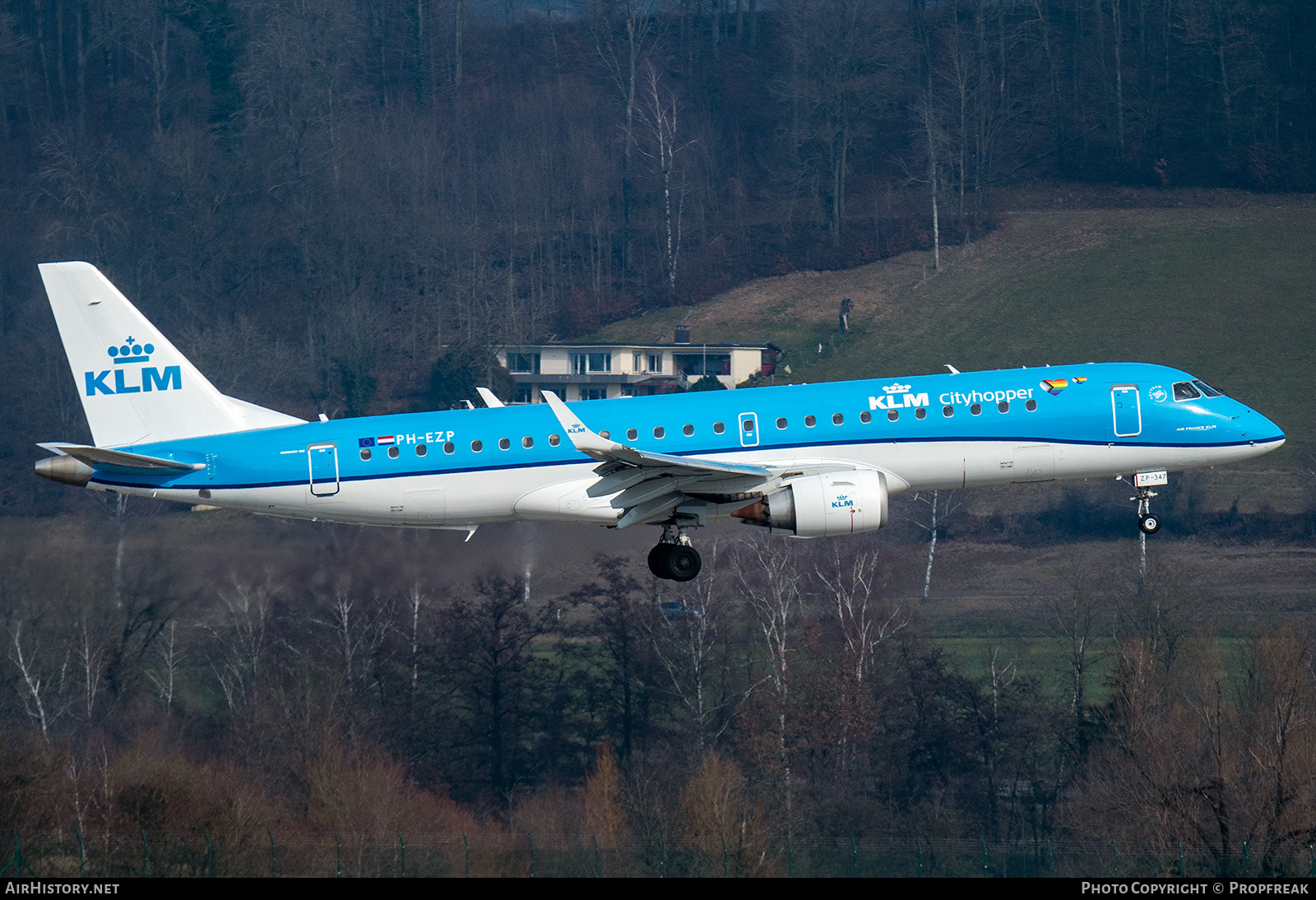 Aircraft Photo of PH-EZP | Embraer 190STD (ERJ-190-100STD) | KLM Cityhopper | AirHistory.net #777024