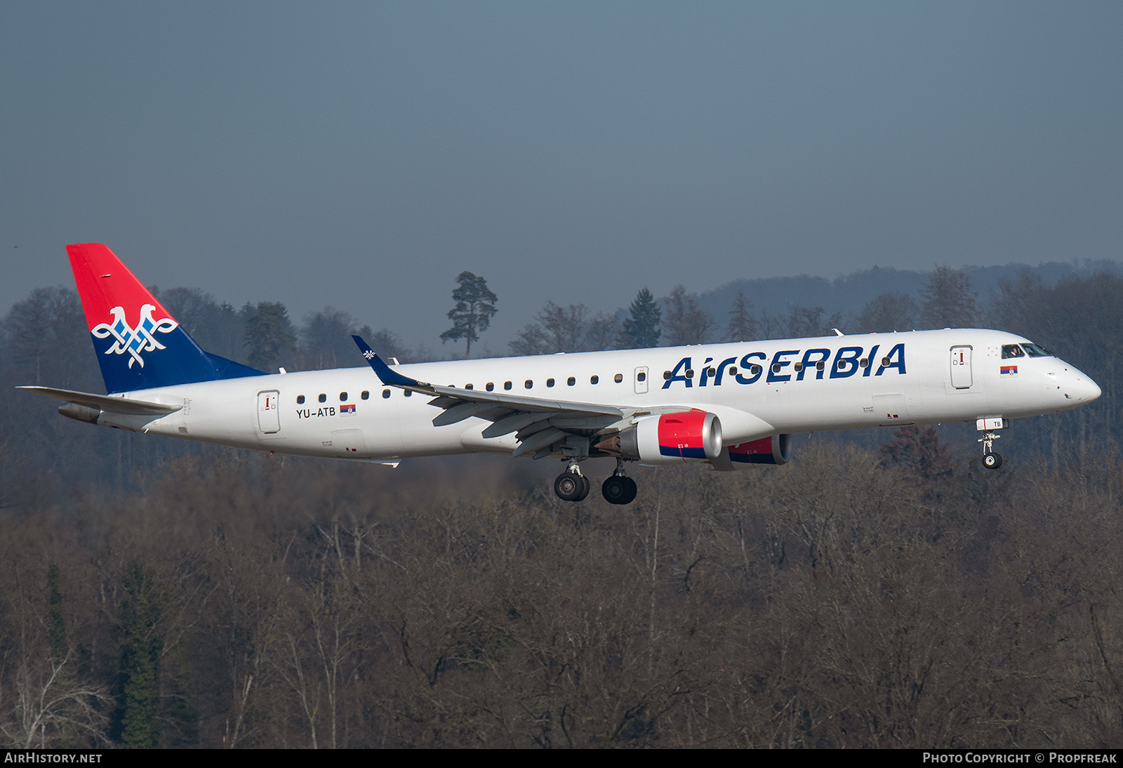 Aircraft Photo of YU-ATB | Embraer 195LR (ERJ-190-200LR) | Air Serbia | AirHistory.net #777029