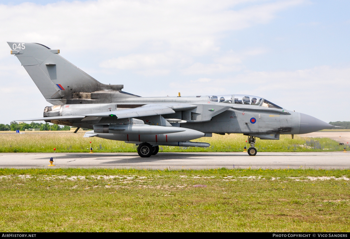 Aircraft Photo of ZA553 | Panavia Tornado GR4 | UK - Air Force | AirHistory.net #777033