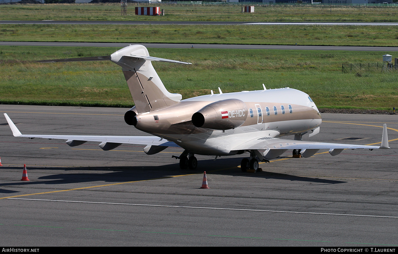 Aircraft Photo of OE-HDC | Bombardier Challenger 300 (BD-100-1A10) | AirHistory.net #777061