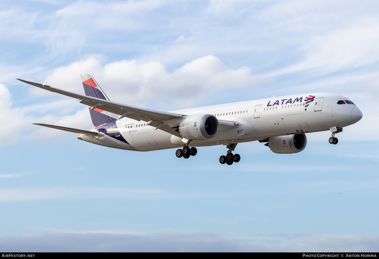Aircraft Photo of CC-BGI | Boeing 787-9 Dreamliner | LATAM Airlines | AirHistory.net #777173