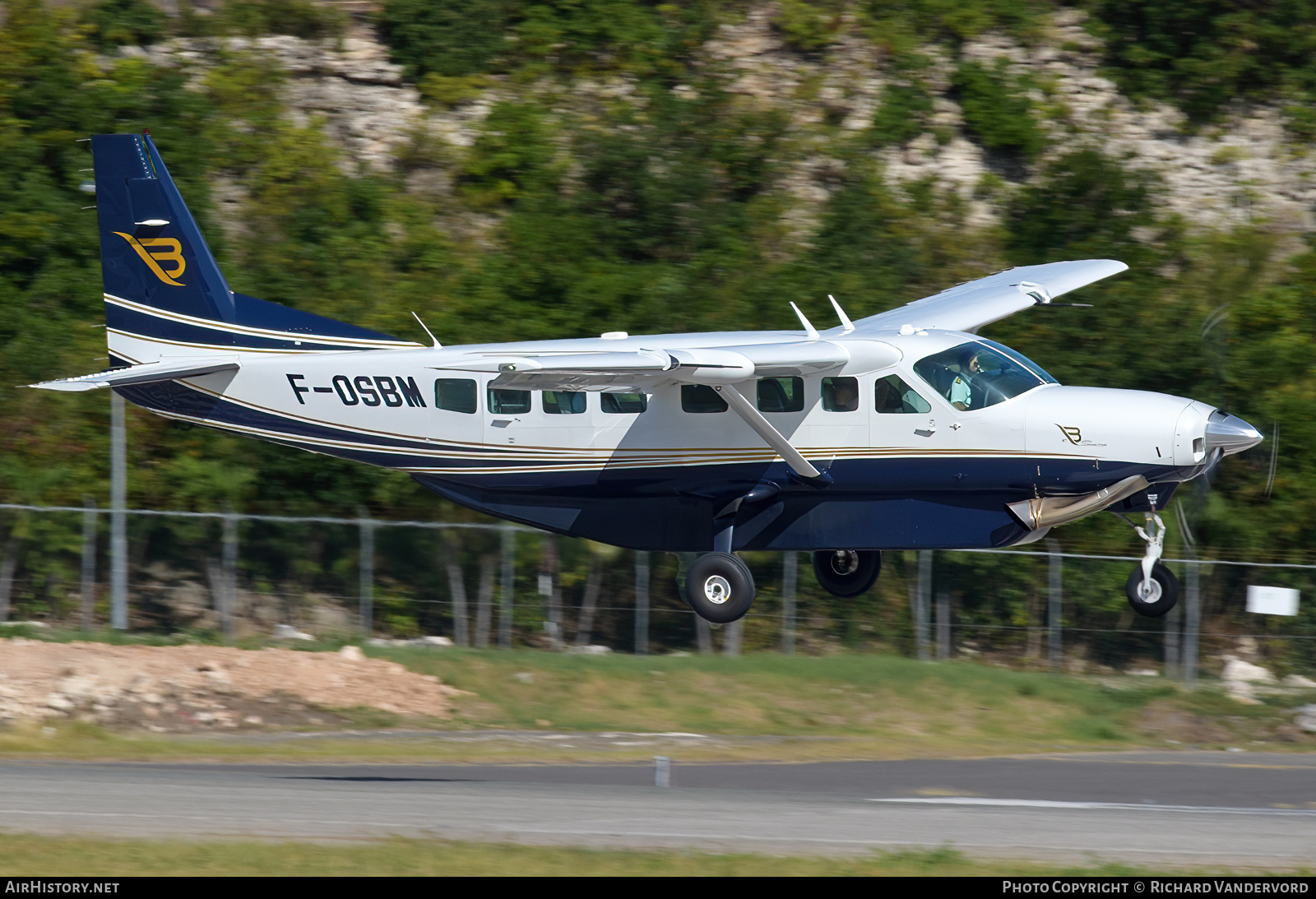 Aircraft Photo of F-OSBM | Cessna 208B Grand Caravan | St. Barth Commuter | AirHistory.net #777201
