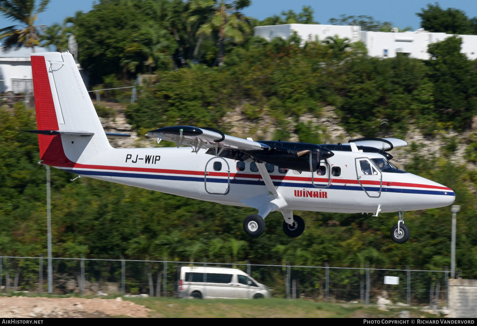 Aircraft Photo of PJ-WIP | De Havilland Canada DHC-6-300 Twin Otter | Winair - Windward Islands Airways | AirHistory.net #777250