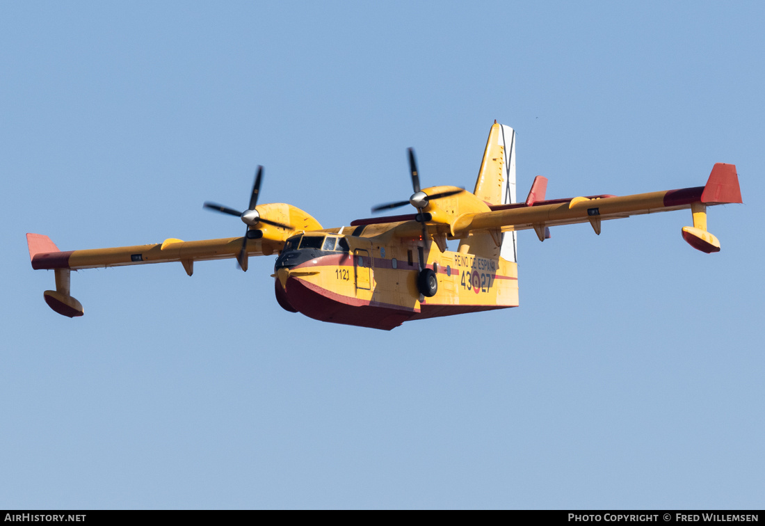 Aircraft Photo of UD.13-27 | Canadair CL-215T (CL-215-6B11) | Spain - Air Force | AirHistory.net #777303