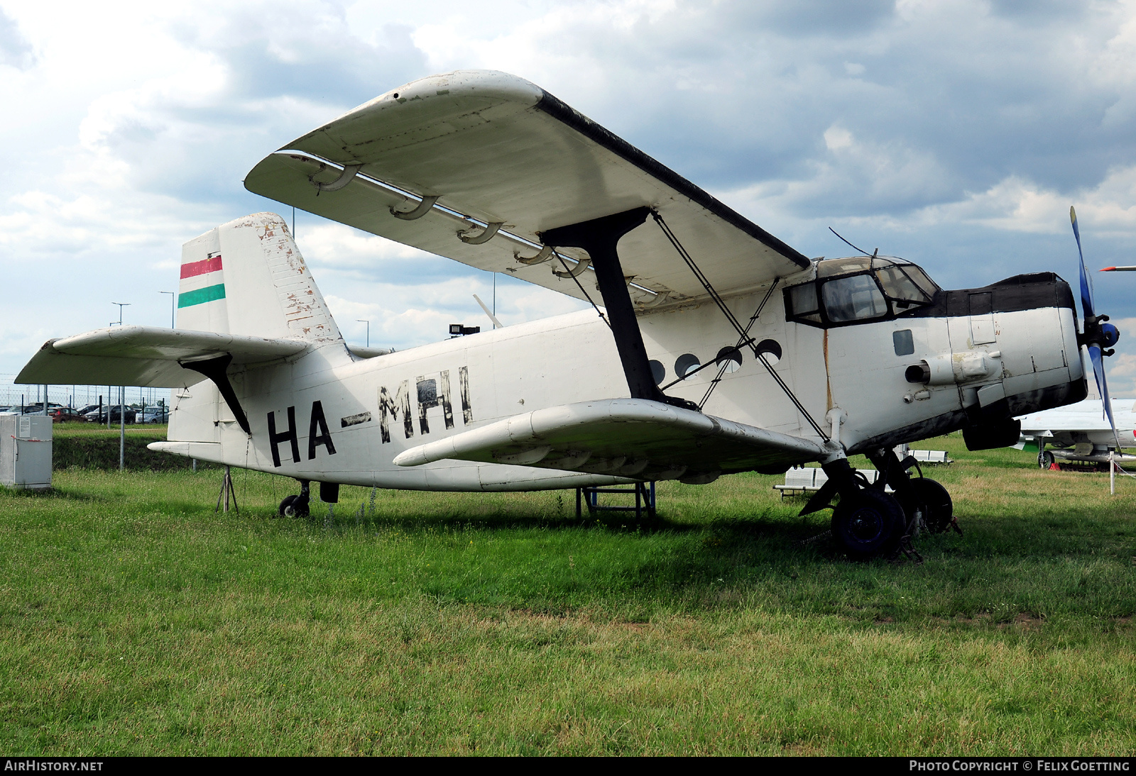 Aircraft Photo of HA-MHI | Antonov An-2M | AirHistory.net #777362