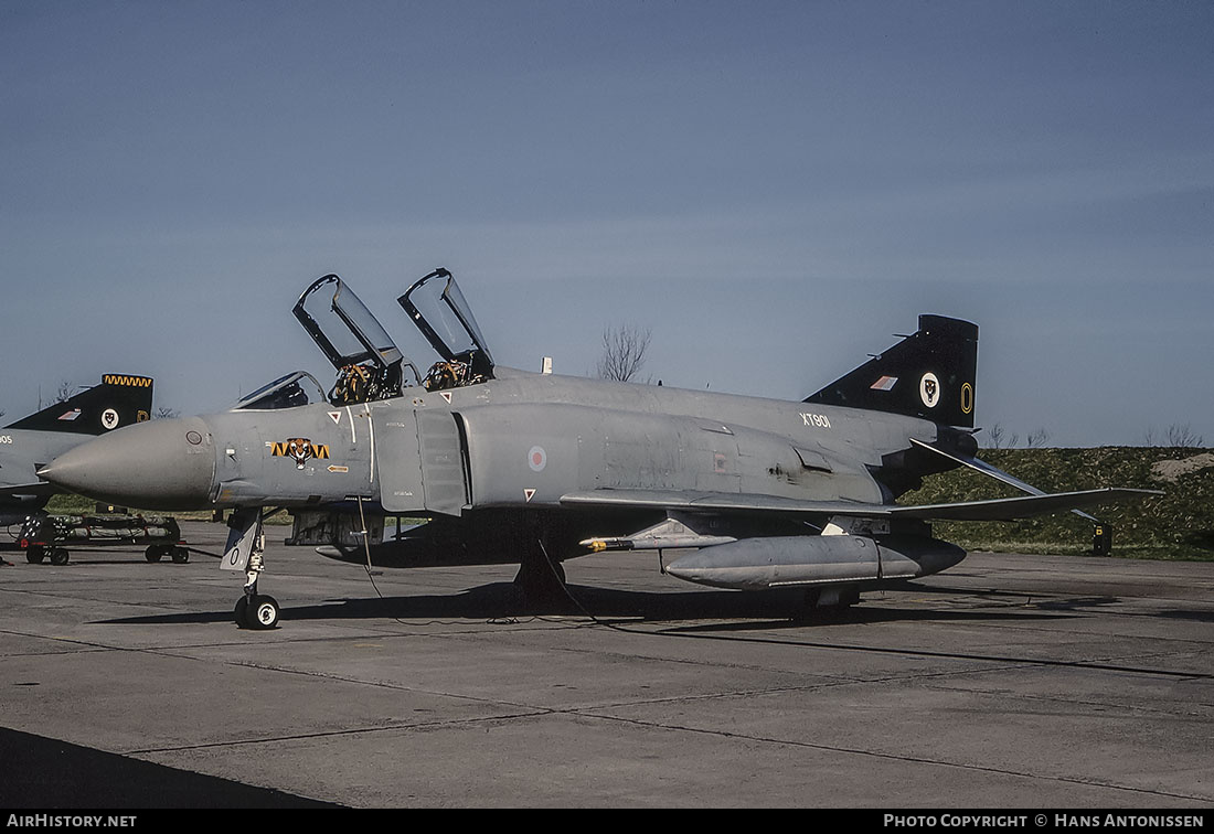 Aircraft Photo of XT901 | McDonnell Douglas F-4M Phantom FGR2 | UK - Air Force | AirHistory.net #777429