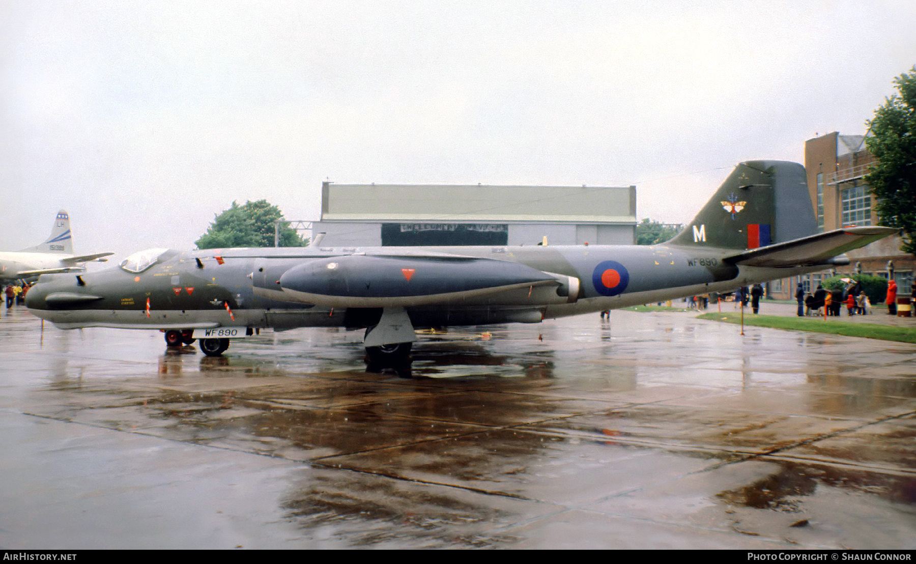 Aircraft Photo of WF890 | English Electric Canberra T17 | UK - Air Force | AirHistory.net #777463