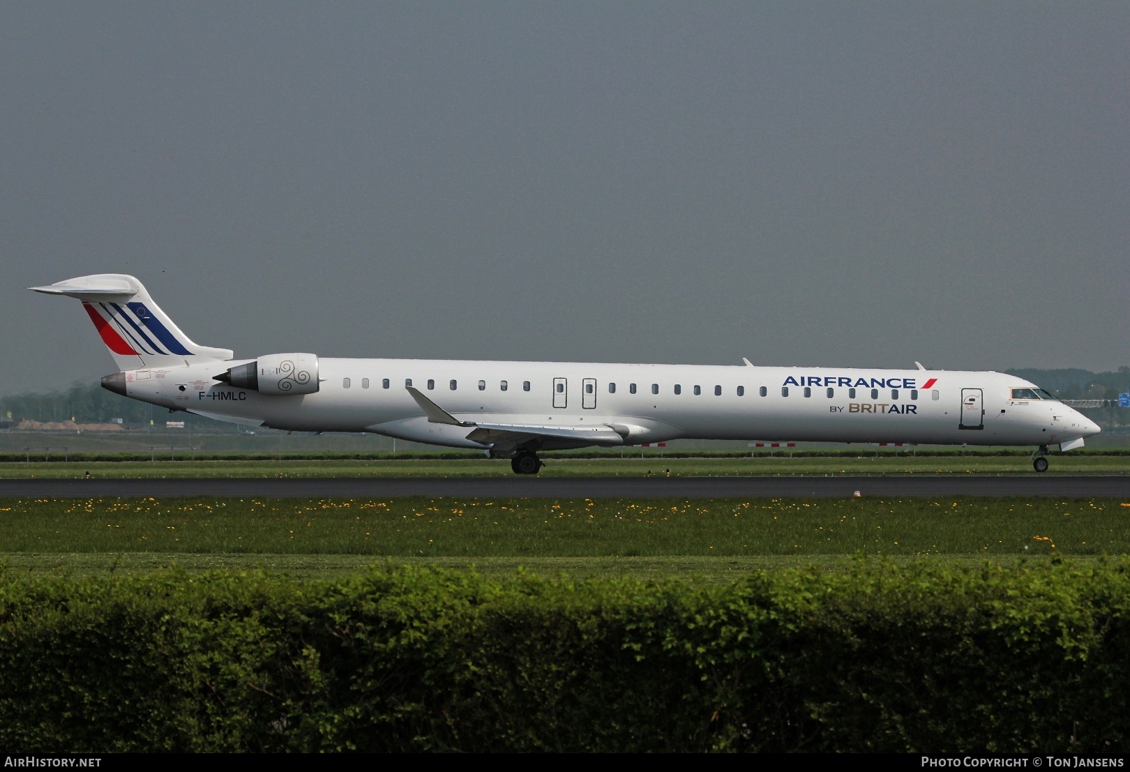 Aircraft Photo of F-HMLC | Bombardier CRJ-1000EL NG (CL-600-2E25) | Air France | AirHistory.net #777562