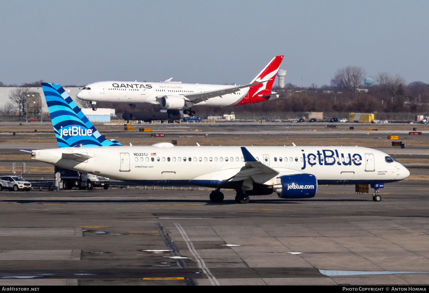 Aircraft Photo of N3221J | Airbus A220-300 (BD-500-1A11) | JetBlue Airways | AirHistory.net #777579