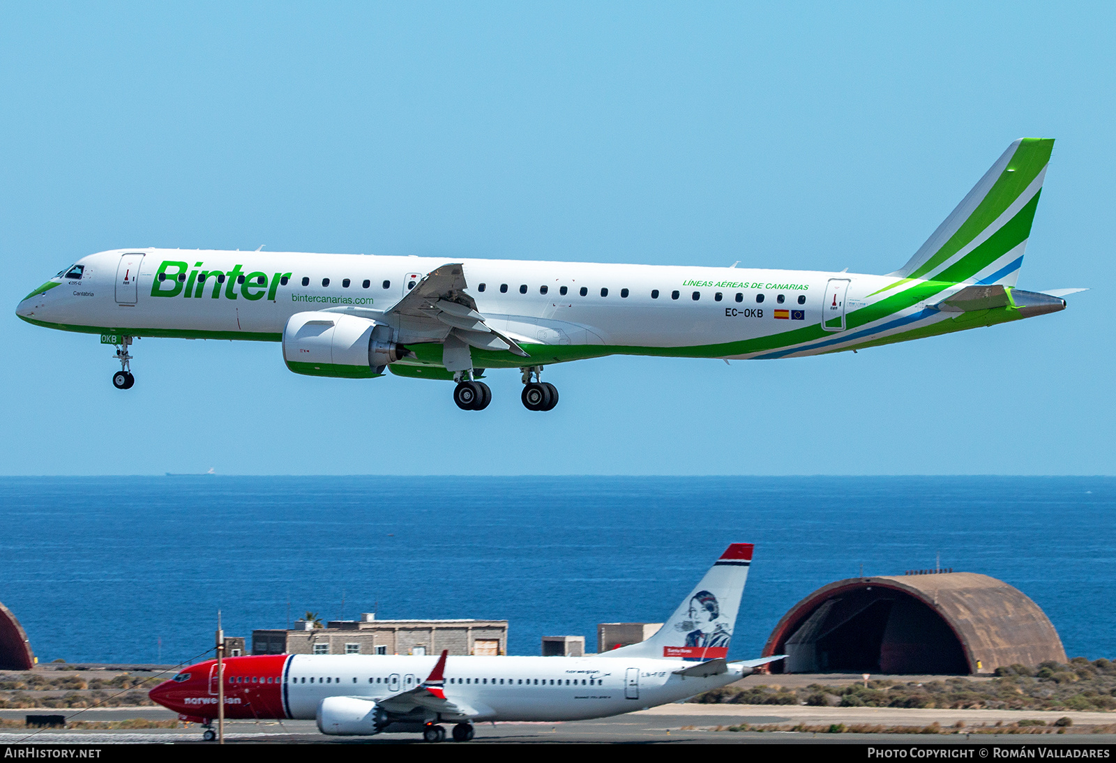 Aircraft Photo of EC-OKB | Embraer 195-E2 (ERJ-190-400 STD) | Binter Canarias | AirHistory.net #777656