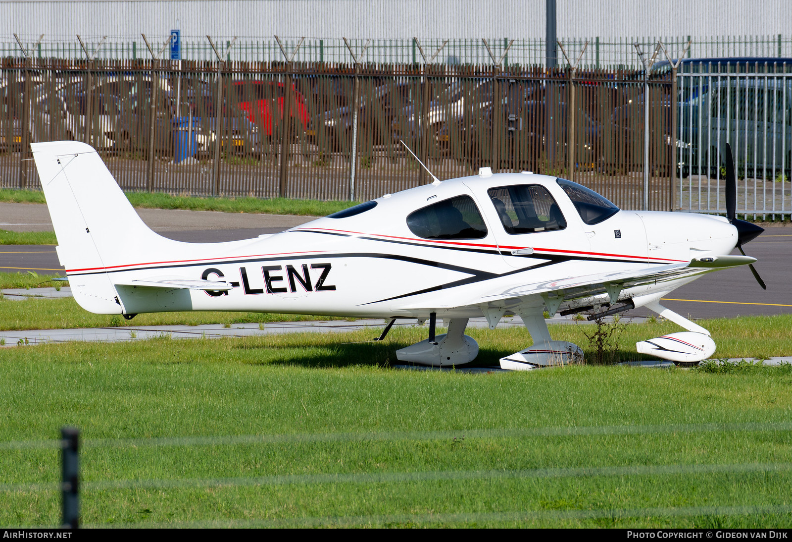 Aircraft Photo of G-LENZ | Cirrus SR-20 G3 | AirHistory.net #777745