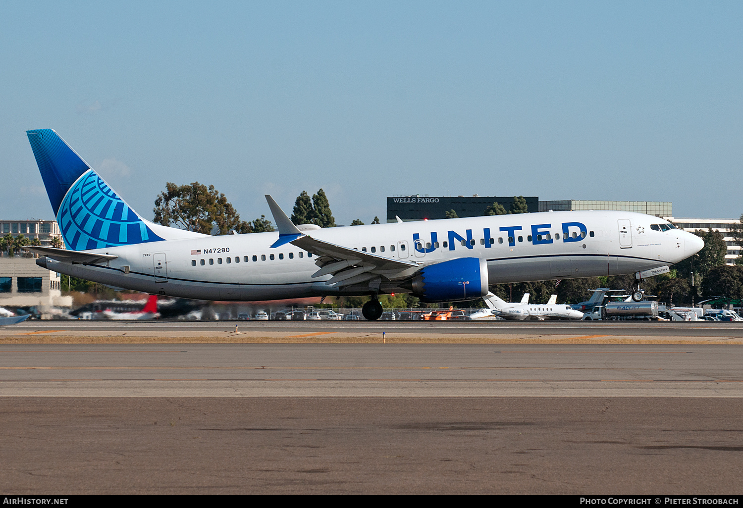 Aircraft Photo of N47280 | Boeing 737-8 Max 8 | United Airlines | AirHistory.net #777860