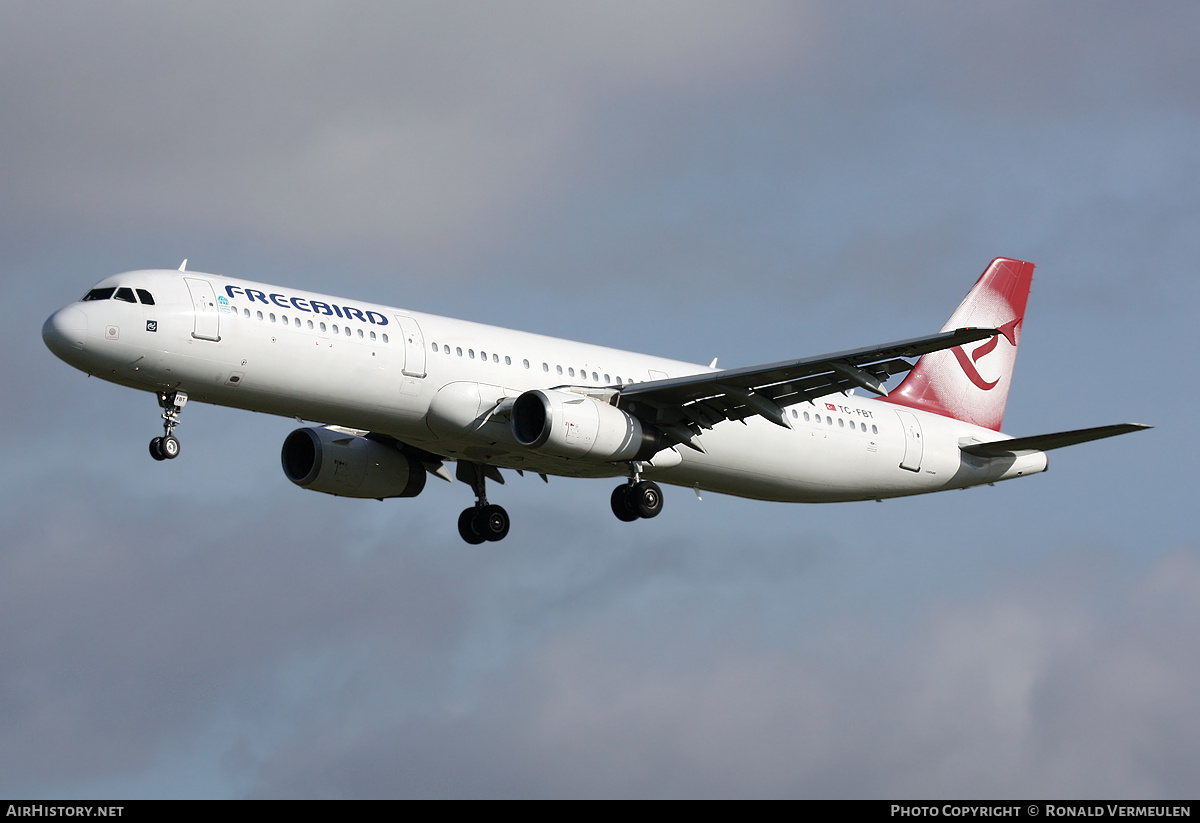 Aircraft Photo of TC-FBT | Airbus A321-231 | Freebird Airlines | AirHistory.net #777892