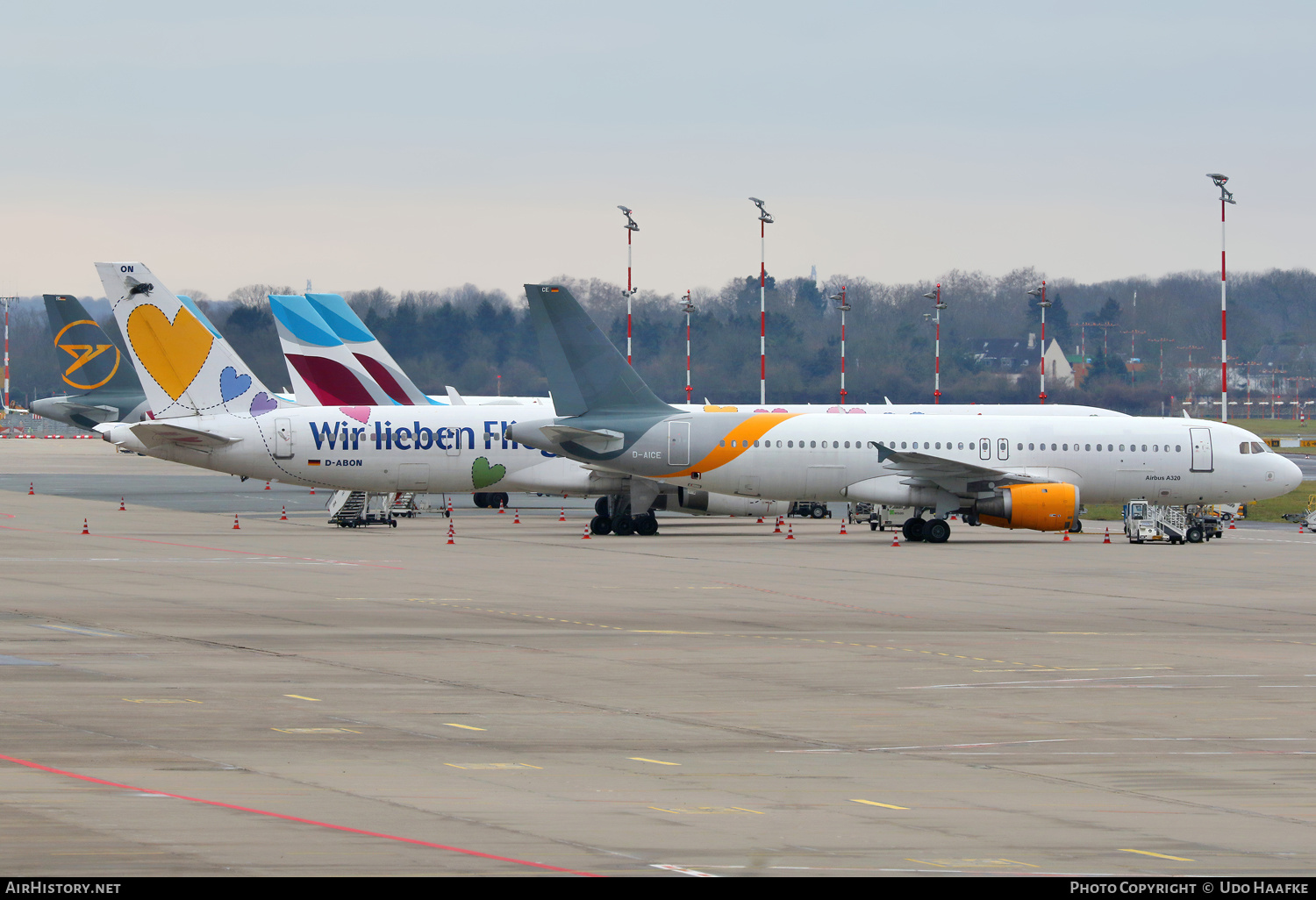 Aircraft Photo of D-AICE | Airbus A320-212 | Condor Flugdienst | AirHistory.net #778015