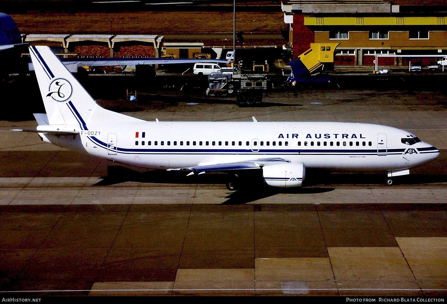 Aircraft Photo of F-ODZY | Boeing 737-33A | Air Austral | AirHistory.net #778037