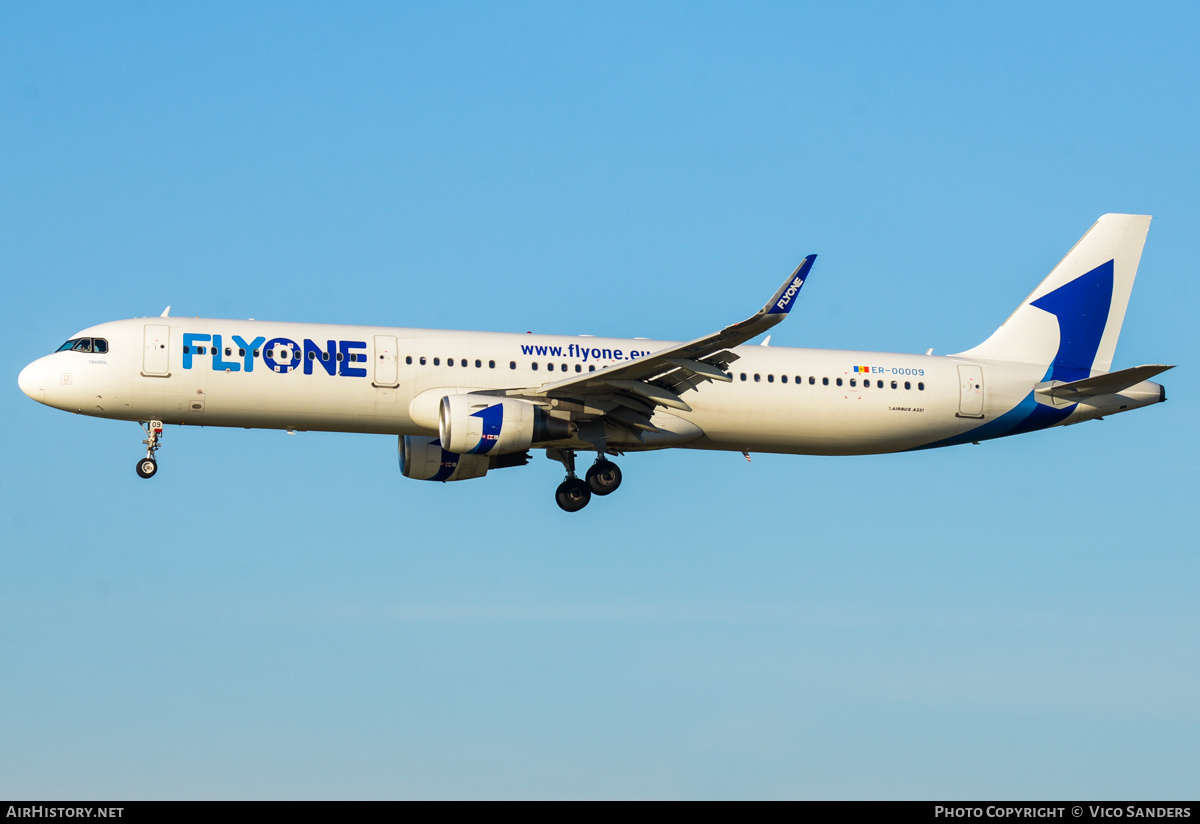 Aircraft Photo of ER-00009 | Airbus A321-211 | FlyOne | AirHistory.net #778043