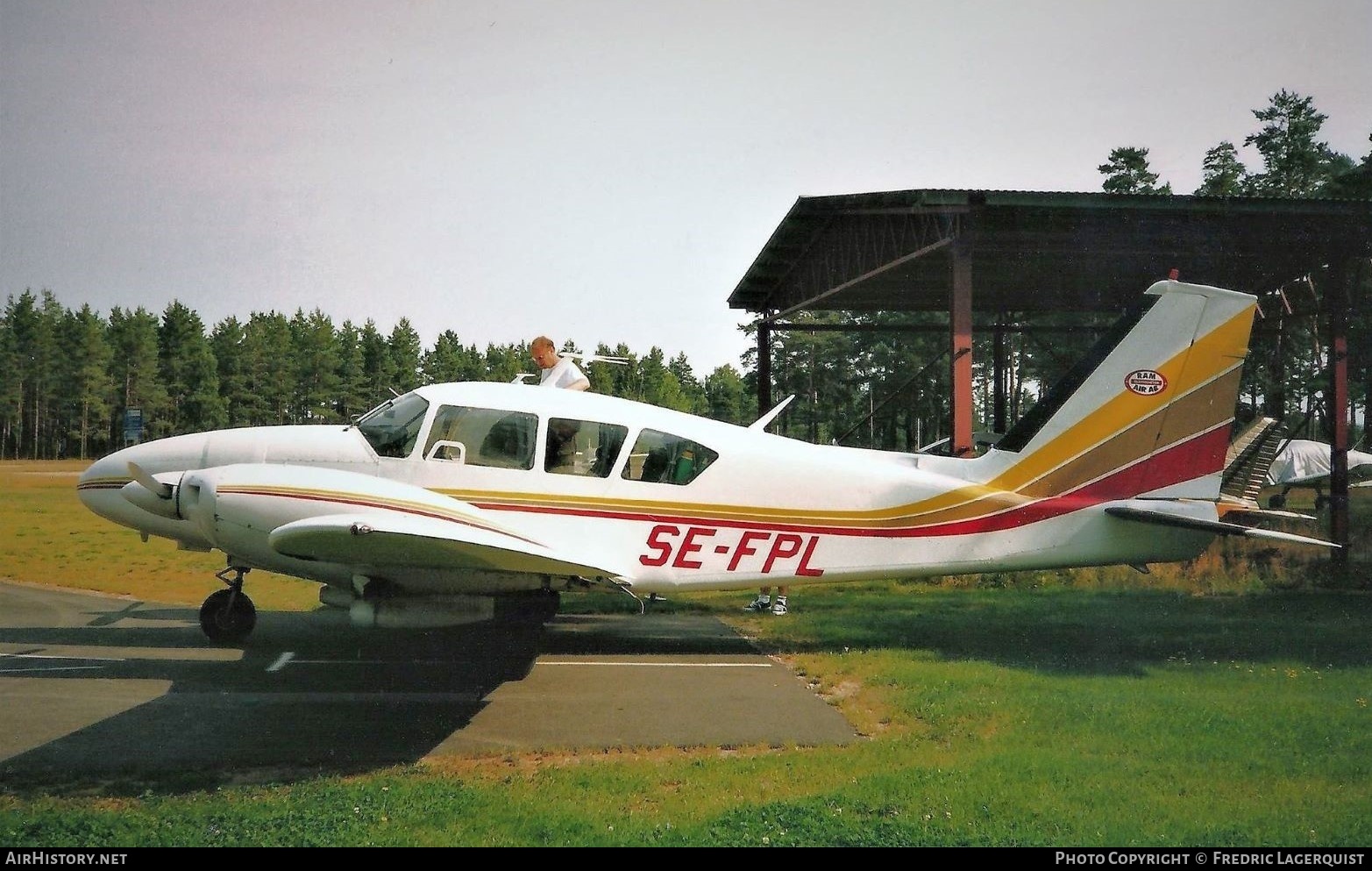 Aircraft Photo of SE-FPL | Piper PA-23-250 Aztec D | Ram Air | AirHistory.net #778109