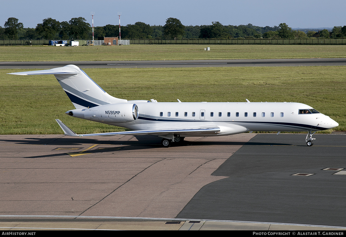 Aircraft Photo of N595MP | Bombardier Global 6000 (BD-700-1A10) | AirHistory.net #778249