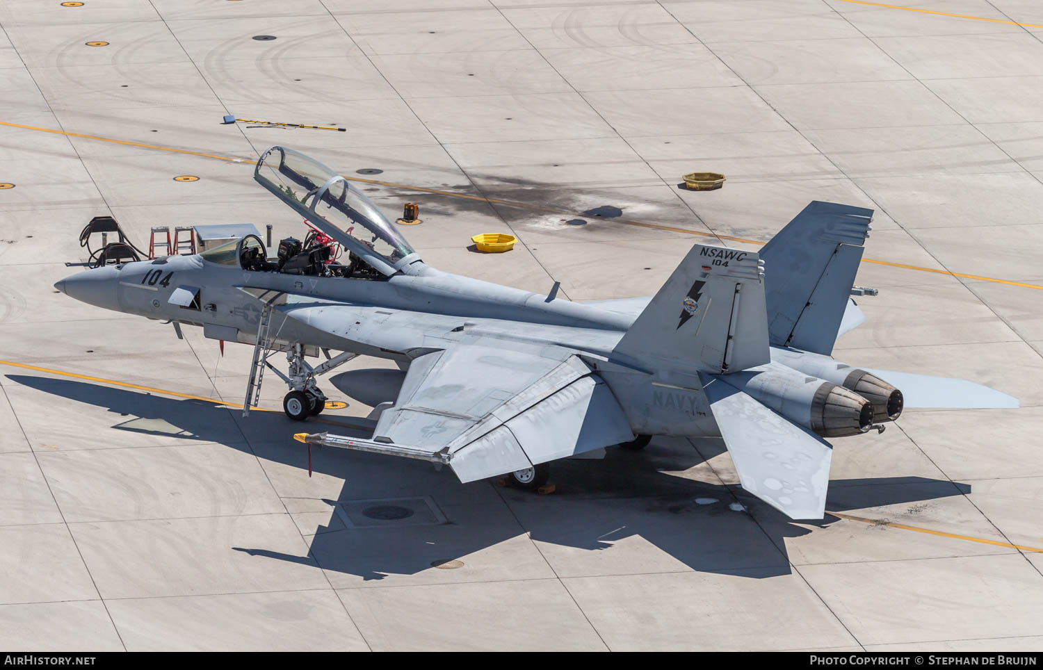 Aircraft Photo of 165805 | Boeing F/A-18F Super Hornet | USA - Navy | AirHistory.net #778275