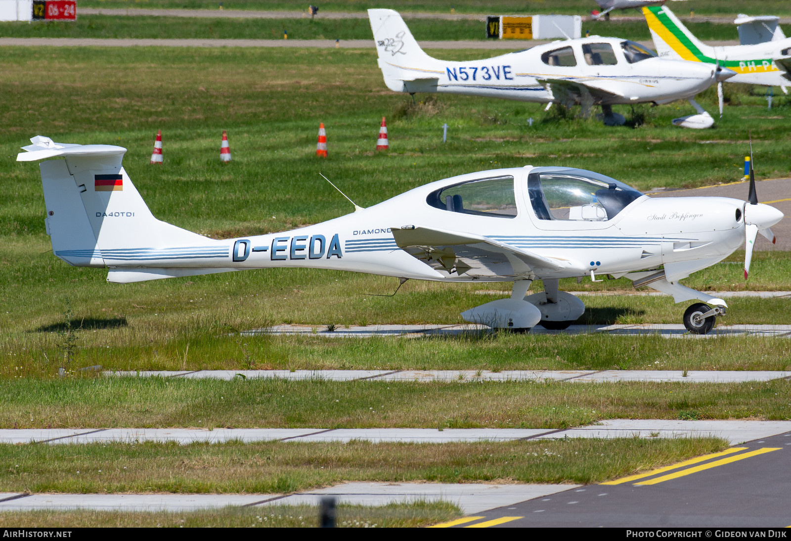 Aircraft Photo of D-EEDA | Diamond DA40D Diamond Star TDI | AirHistory.net #778366