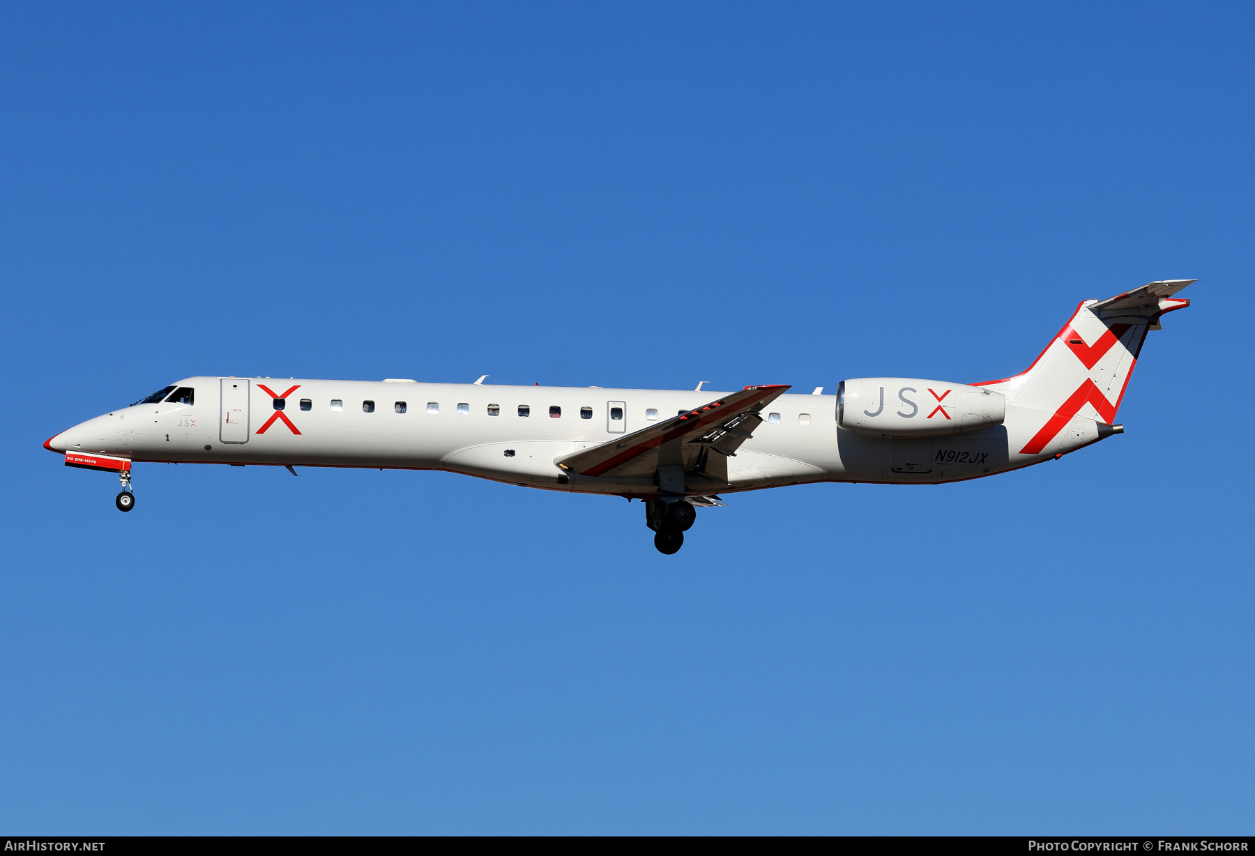 Aircraft Photo of N912JX | Embraer ERJ-145LR (EMB-145LR) | JetSuiteX - JSX | AirHistory.net #778443