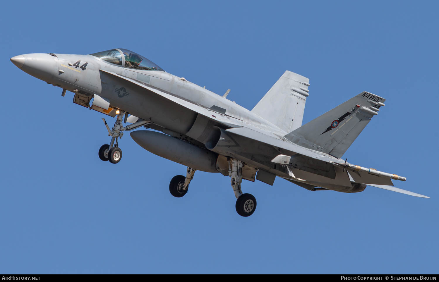 Aircraft Photo of 164033 | McDonnell Douglas F/A-18C Hornet | USA - Navy | AirHistory.net #778475