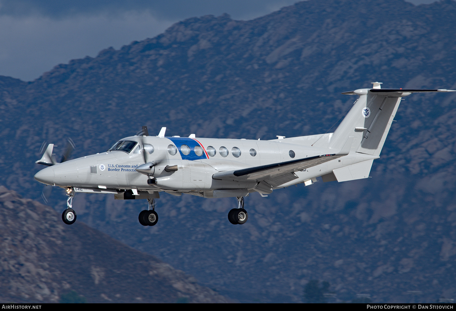 Aircraft Photo of N541G | Beechcraft 350C King Air (B300C) | USA - Customs | AirHistory.net #778565