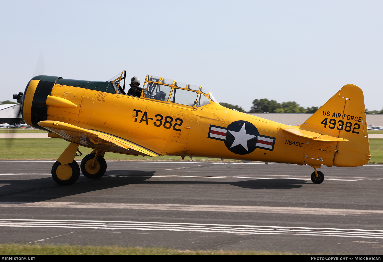 Aircraft Photo of N5451E / 49382 | North American T-6G Texan | USA - Air Force | AirHistory.net #778689