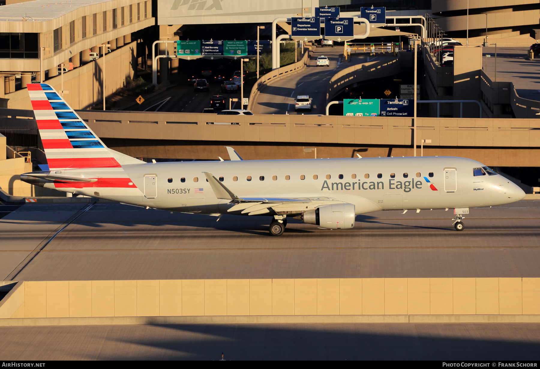 Aircraft Photo of N503SY | Embraer 175LR (ERJ-170-200LR) | American Eagle | AirHistory.net #778725