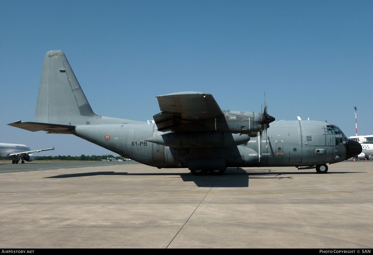 Aircraft Photo of 5116 | Lockheed C-130H Hercules | France - Air Force | AirHistory.net #778787