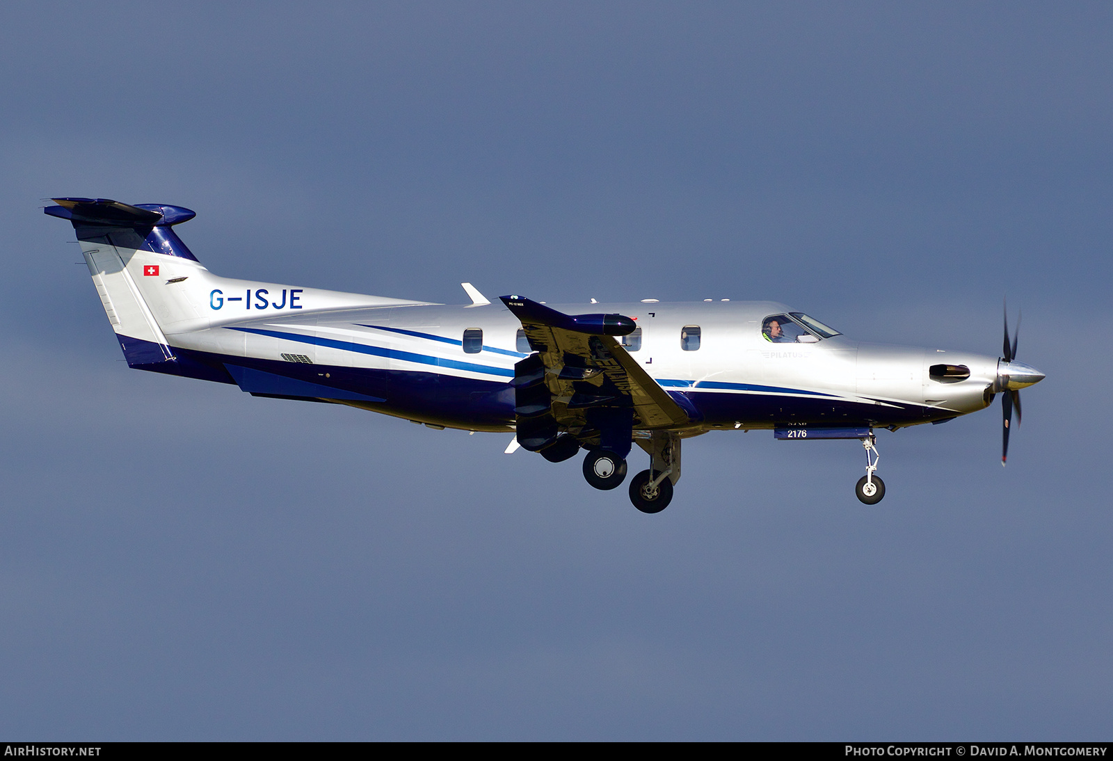 Aircraft Photo of G-ISJE | Pilatus PC-12NGX (PC-12/47E) | AirHistory.net #778892