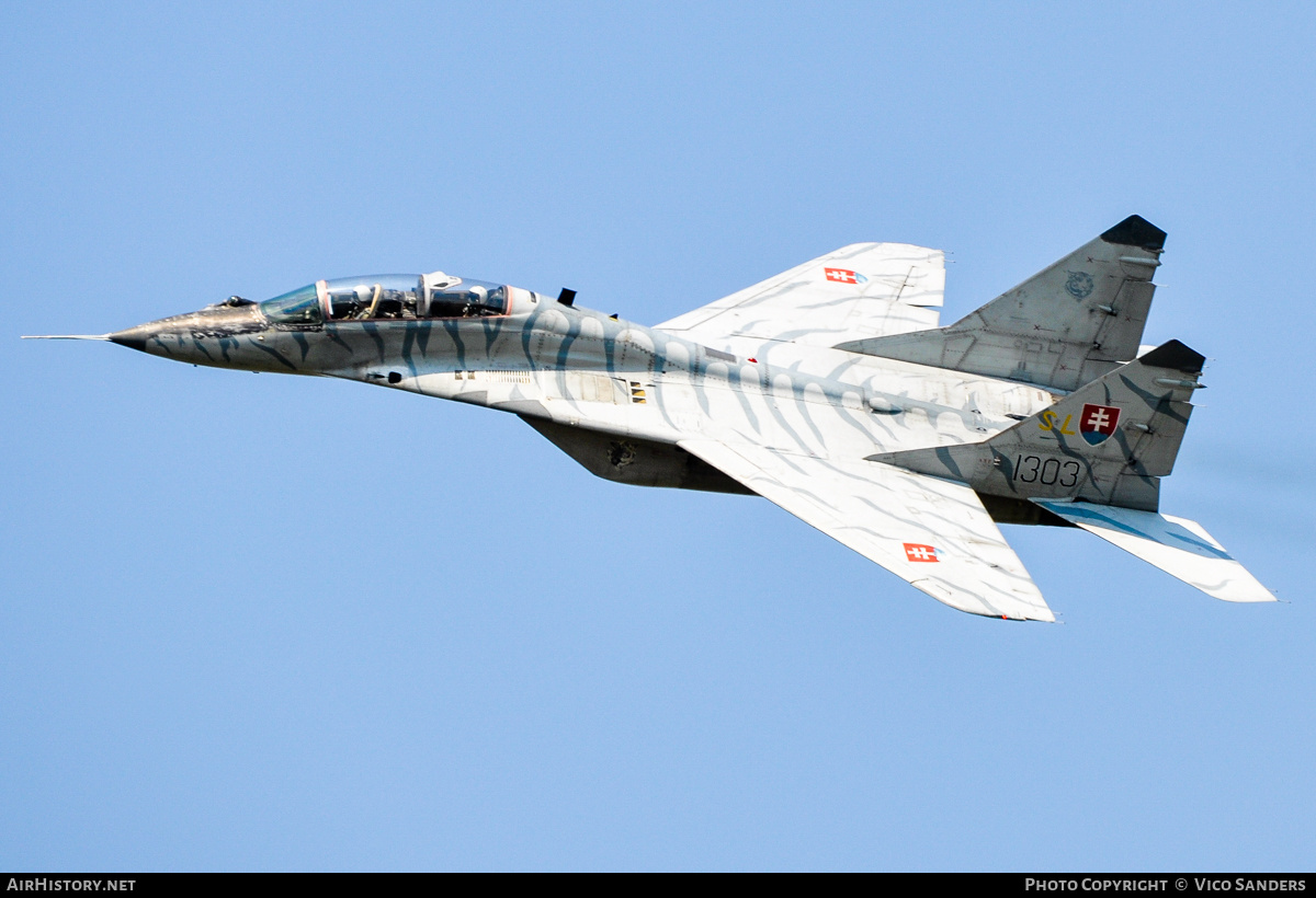 Aircraft Photo of 1303 | Mikoyan-Gurevich MiG-29UBS (9-51) | Slovakia - Air Force | AirHistory.net #779109