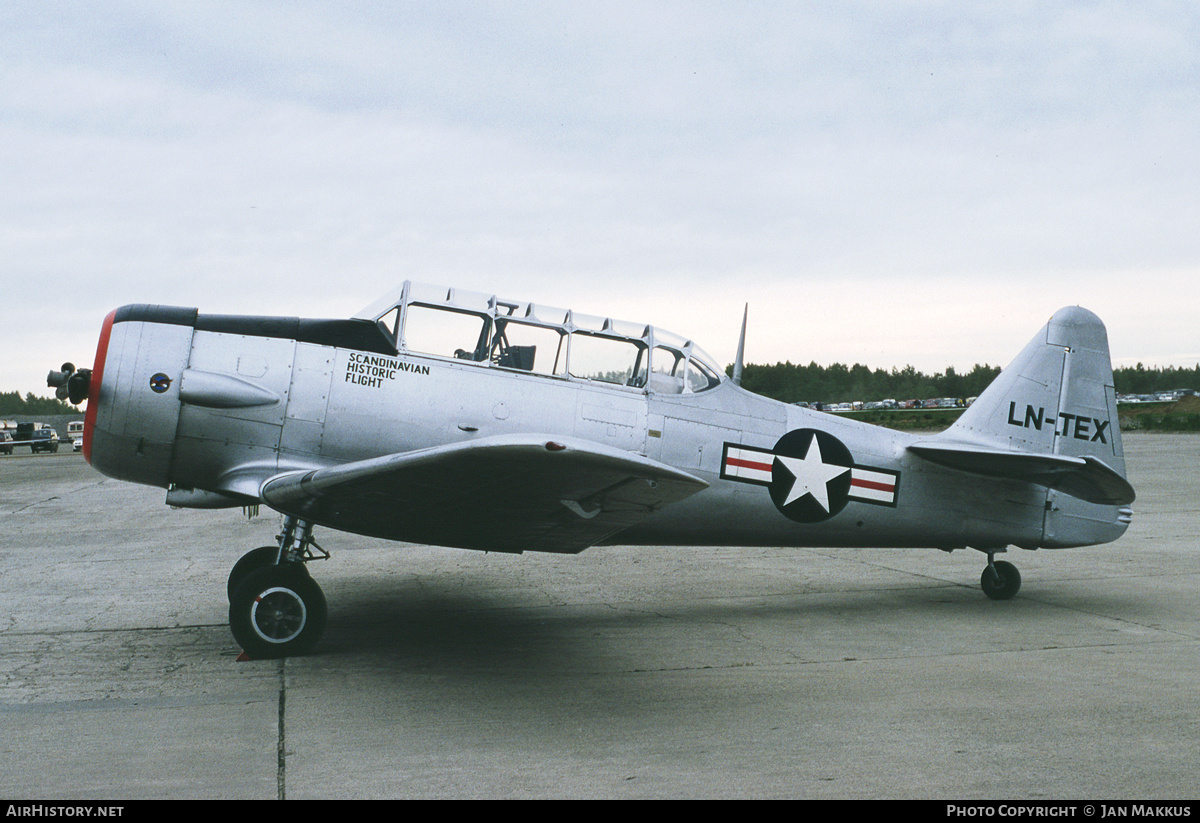 Aircraft Photo of LN-TEX | North American AT-16 Harvard IIB | Scandinavian Historic Flight | USA - Air Force | AirHistory.net #779130