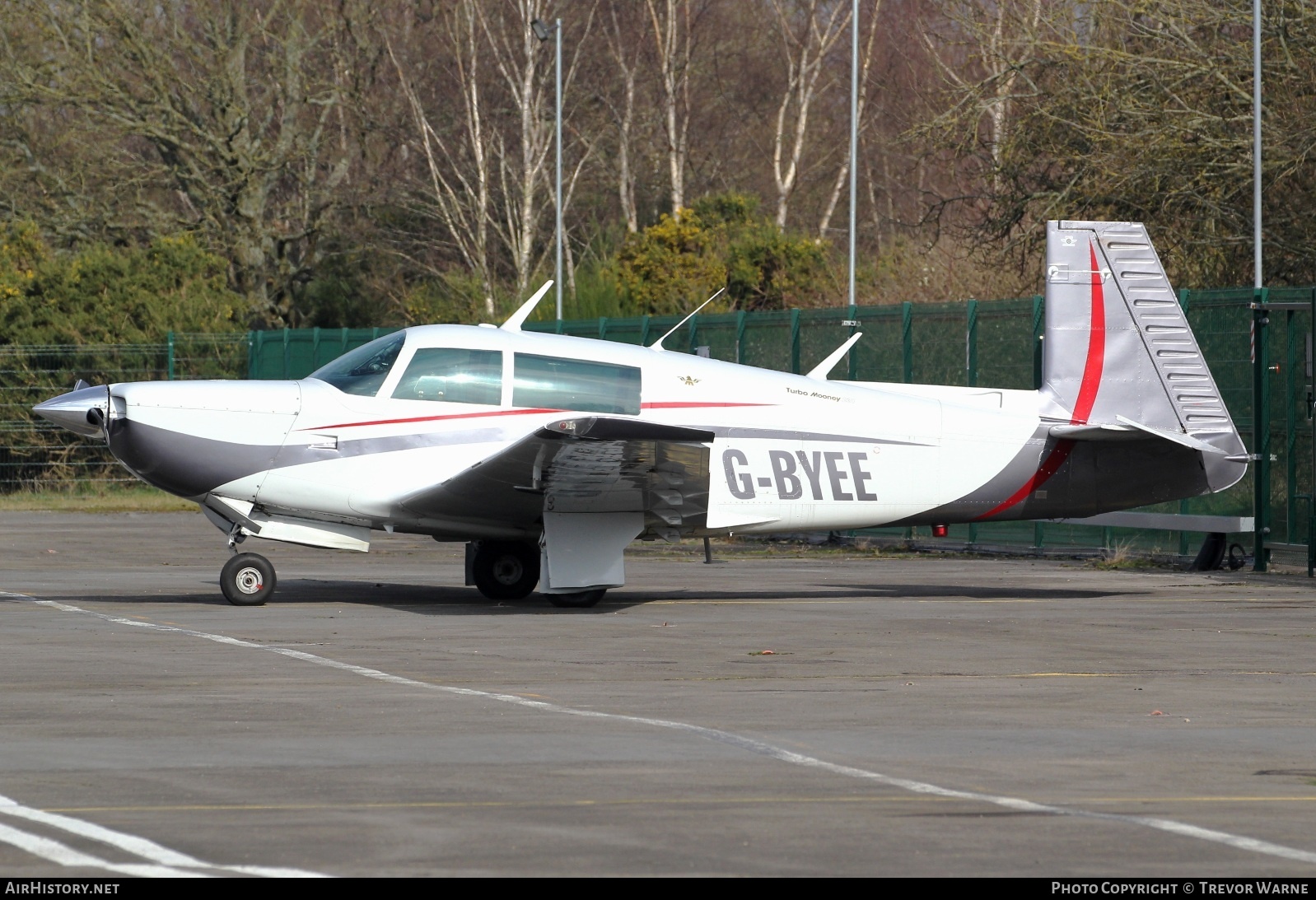Aircraft Photo of G-BYEE | Mooney M-20K 231 | AirHistory.net #779289