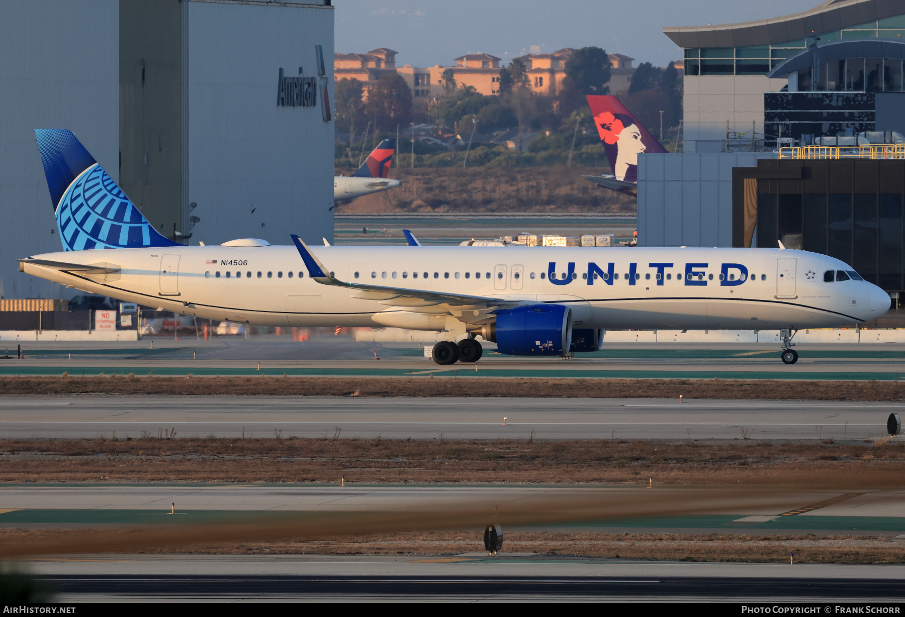 Aircraft Photo of N14506 | Airbus A321-271NX | United Airlines | AirHistory.net #779378