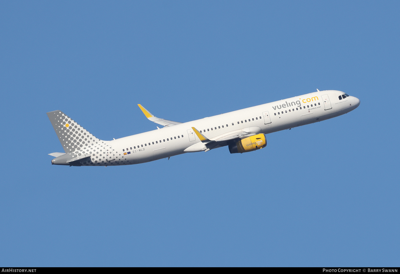Aircraft Photo of EC-MLD | Airbus A321-231 | Vueling Airlines | AirHistory.net #779438