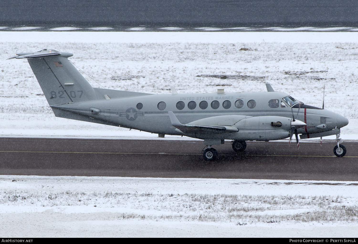 Aircraft Photo of 168207 | Hawker Beechcraft UC-12W Huron (B300C) | USA - Marines | AirHistory.net #779473
