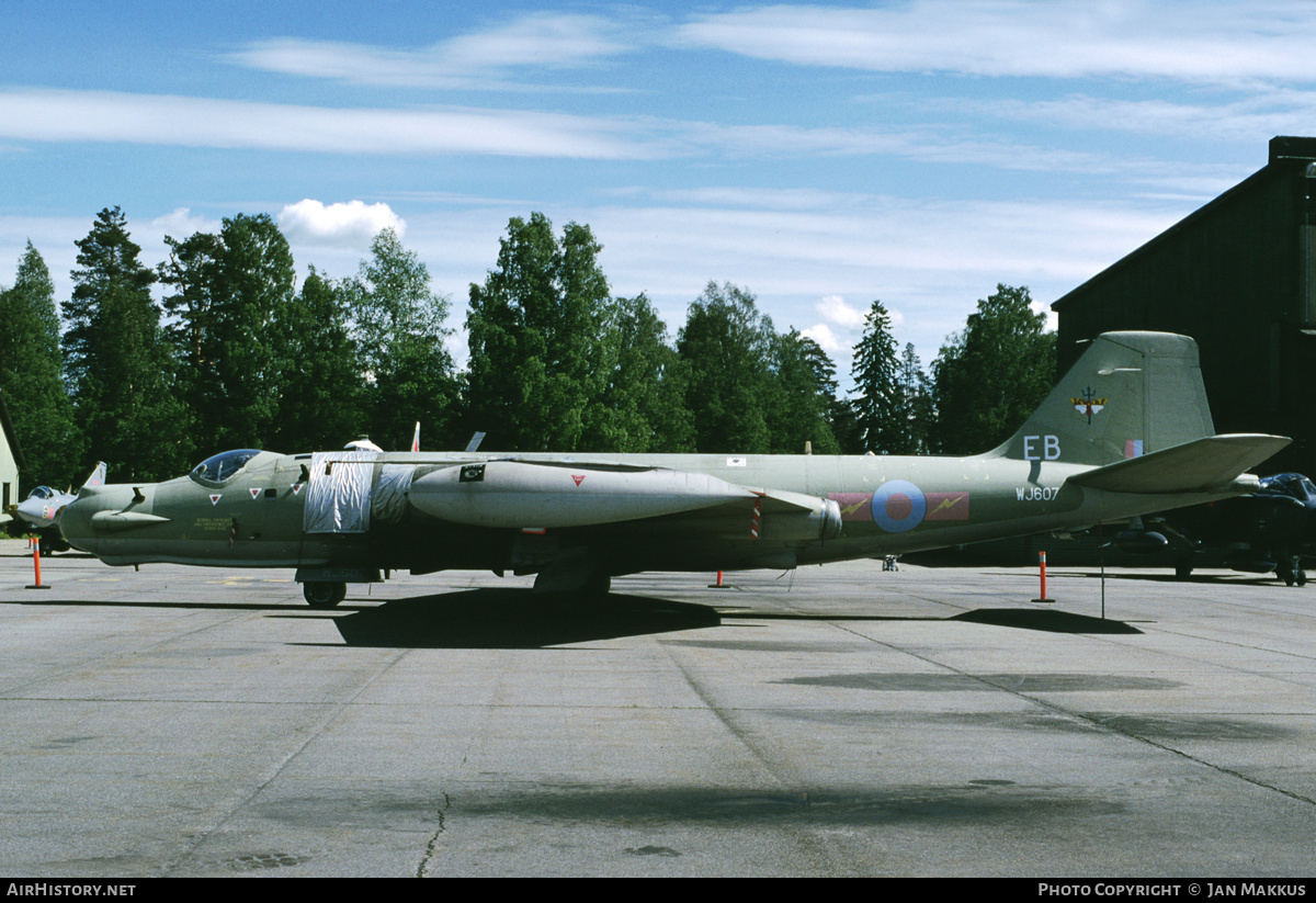 Aircraft Photo of WJ607 | English Electric Canberra T17A | UK - Air Force | AirHistory.net #779551