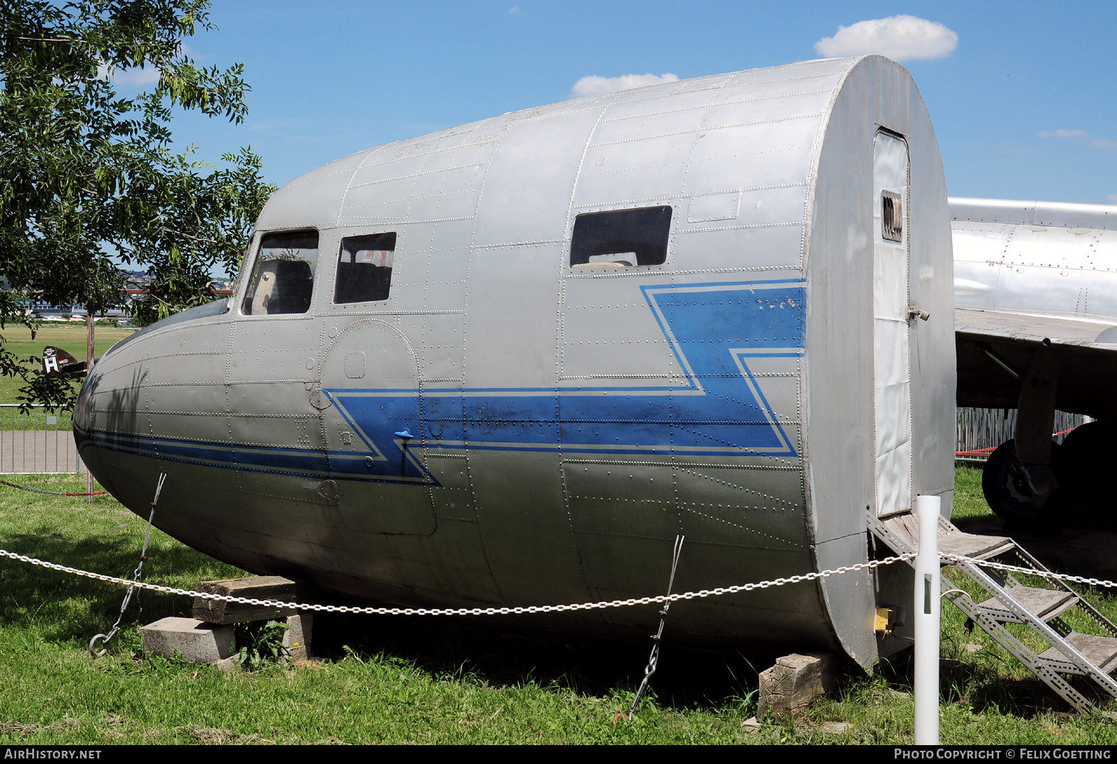 Aircraft Photo of HA-LIU | Lisunov Li-2T | Malév - Hungarian Airlines | AirHistory.net #779613