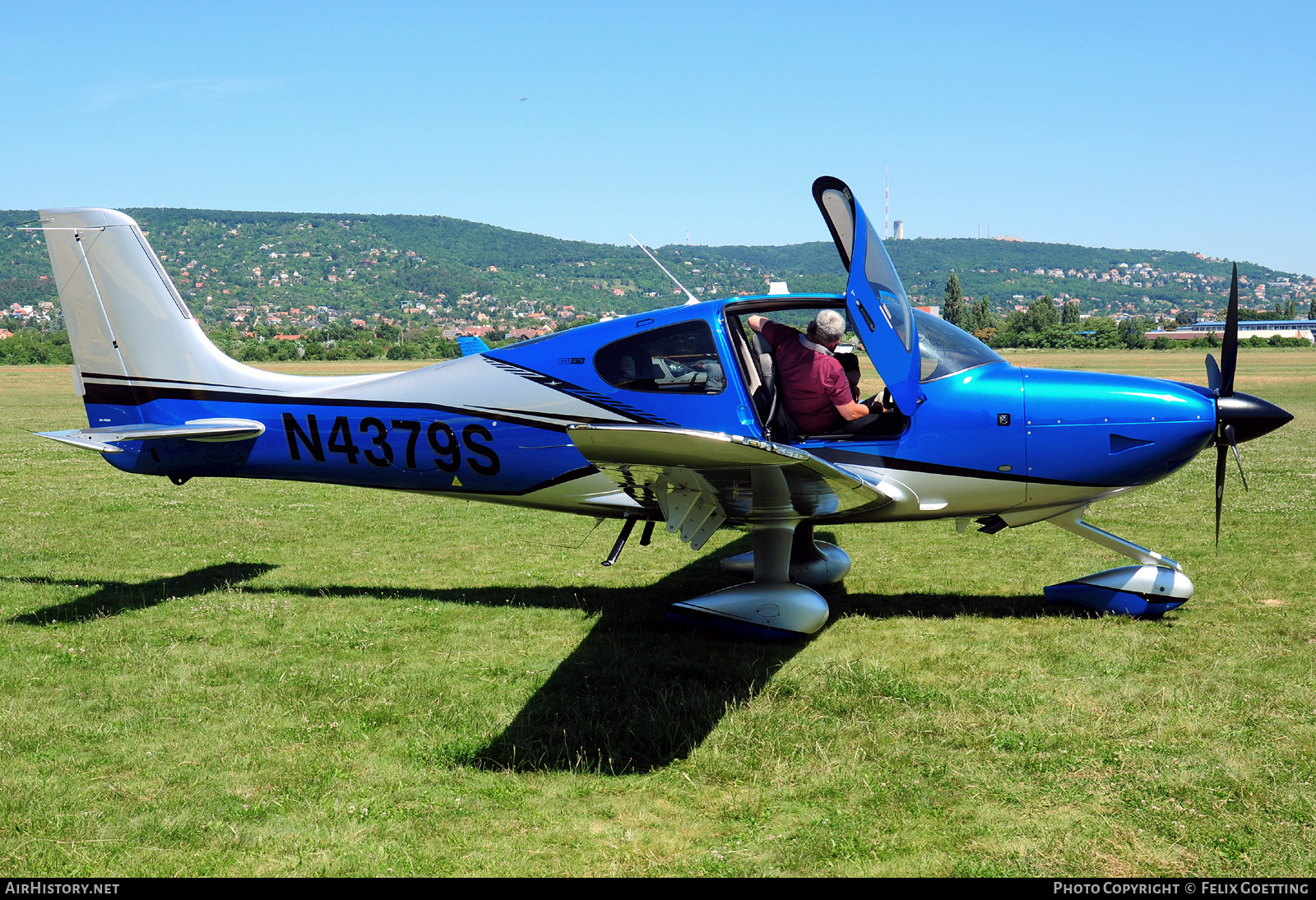 Aircraft Photo of N4379S | Cirrus SR-22T G7-GTS | AirHistory.net #779630