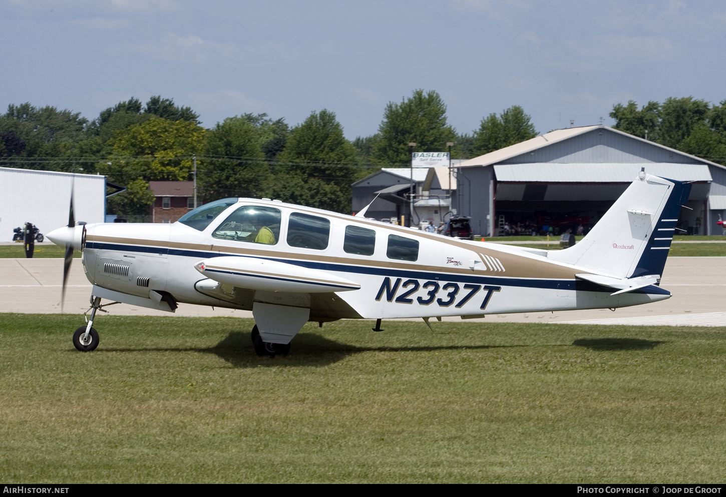 Aircraft Photo of N2337T | Raytheon A36 Bonanza 36 | AirHistory.net #779785