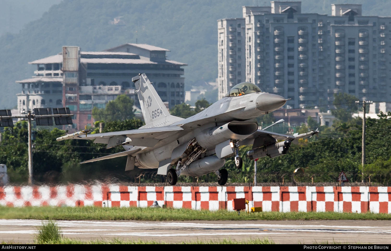 Aircraft Photo of 6654 | General Dynamics F-16A Fighting Falcon | Taiwan - Air Force | AirHistory.net #779877