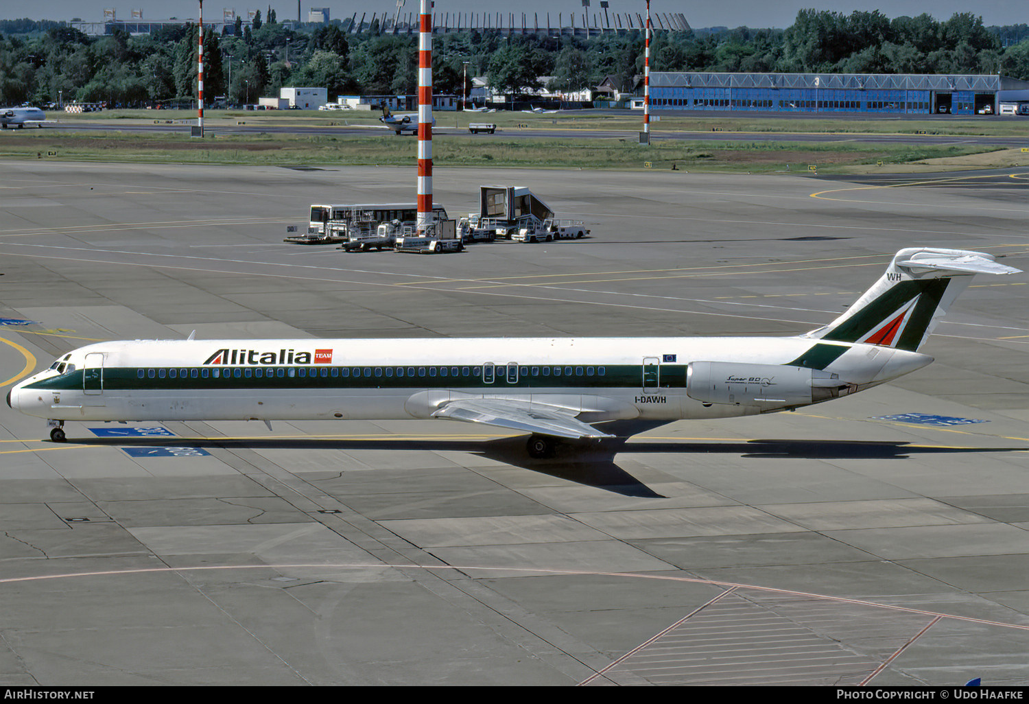 Aircraft Photo of I-DAWH | McDonnell Douglas MD-82 (DC-9-82) | Alitalia | AirHistory.net #779931