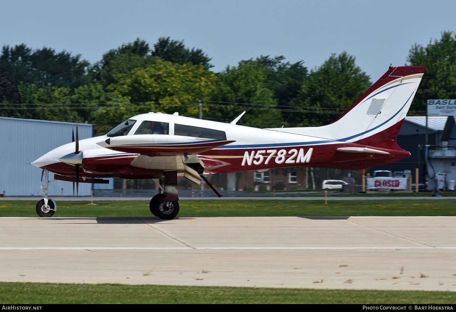 Aircraft Photo of N5782M | Cessna 310P | AirHistory.net #779996