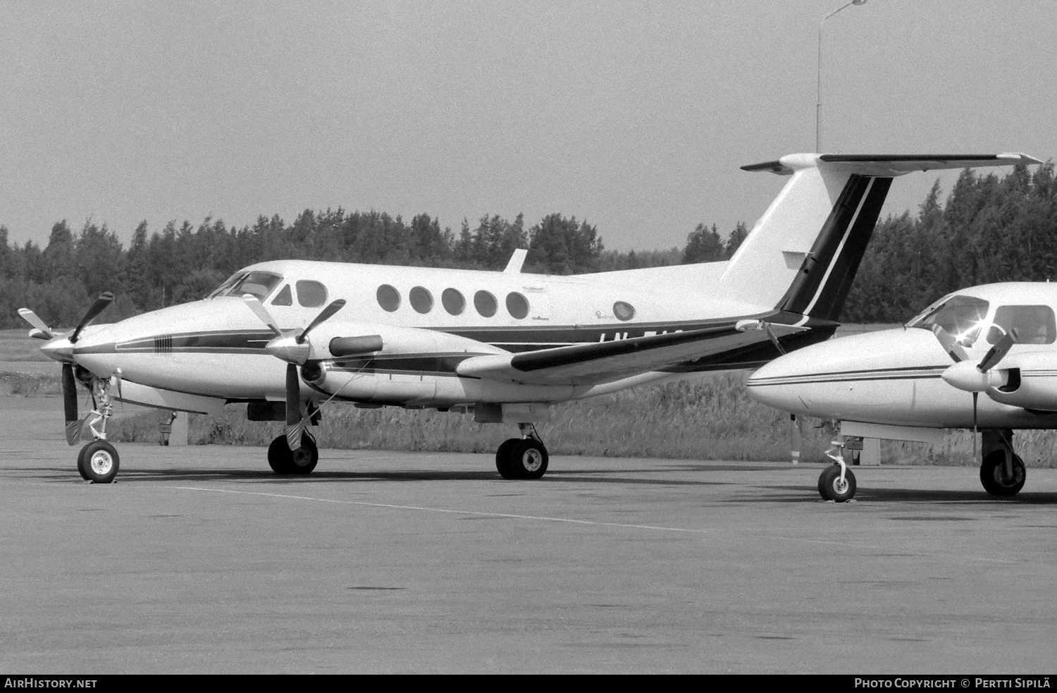 Aircraft Photo of LN-FAQ | Beech 200 Super King Air | AirHistory.net #780012
