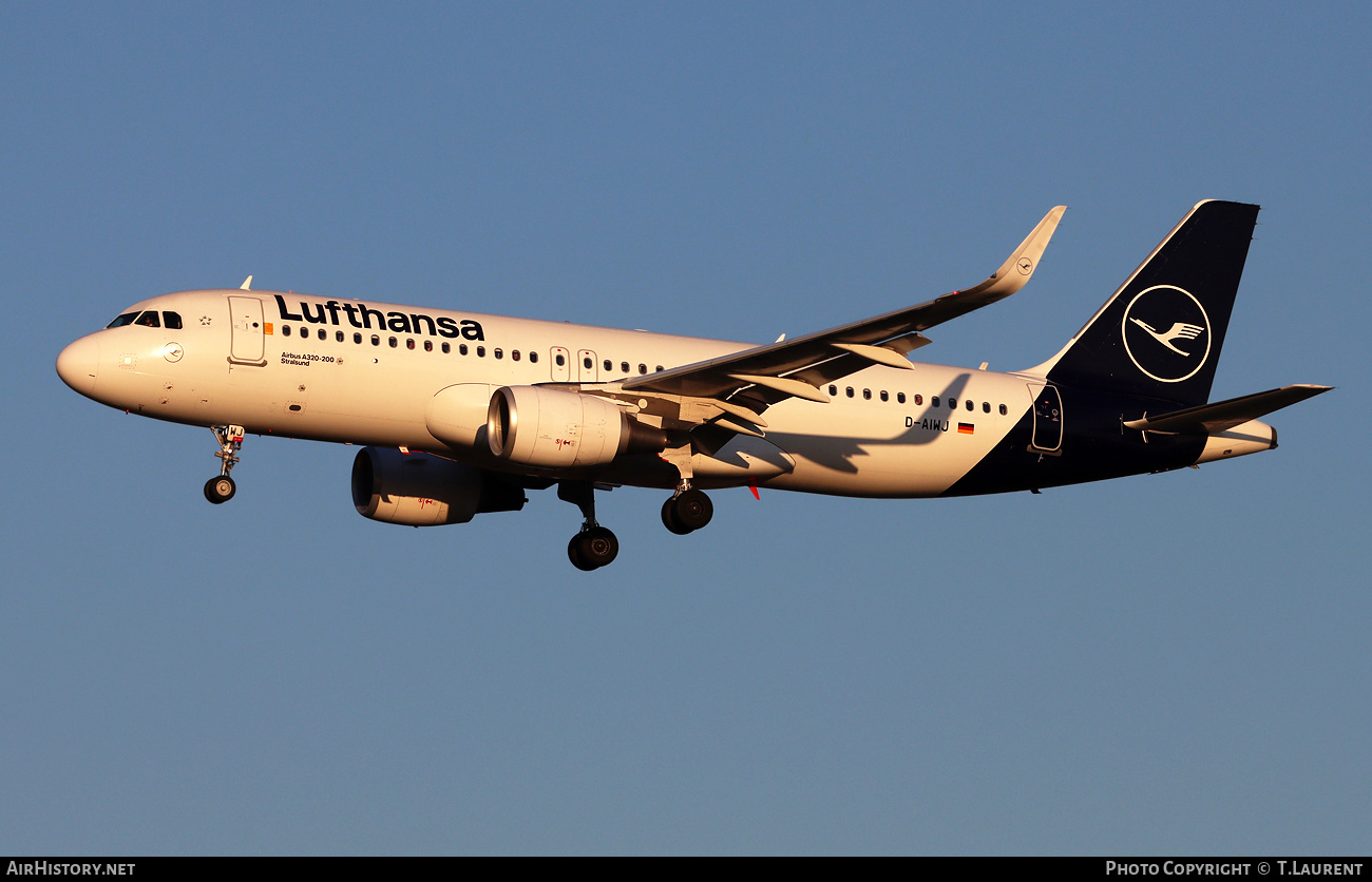 Aircraft Photo of D-AIWJ | Airbus A320-214 | Lufthansa | AirHistory.net #780054